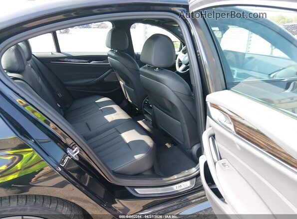 WBA33AG06PCN06857 2023 BMW 5 SERIES Black Вид наклейки з VIN-кодом