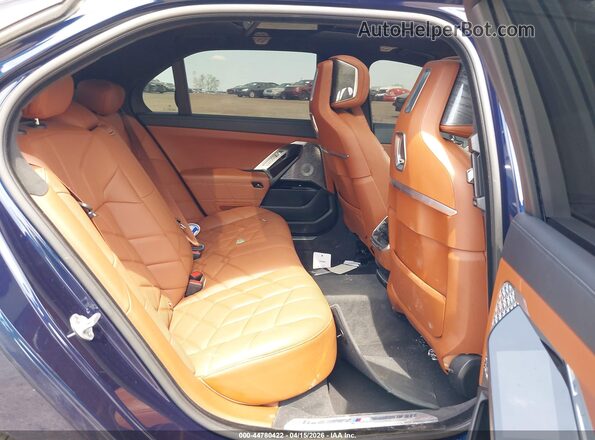 WBA33EJ03SCV01706 2025 BMW 7 SERIES Blue Widok naklejki z numerem VIN