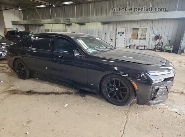 WBA33EJ05RCP05157 2024 BMW 7 SERIES Black Przód prawy