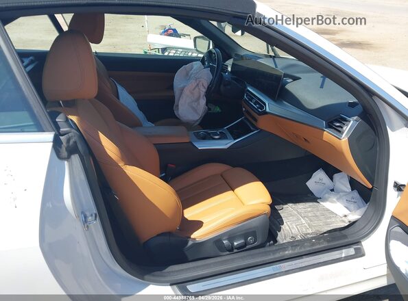 WBA43AT01RCN63853 2024 BMW 7 SERIES White Vista interior delantera