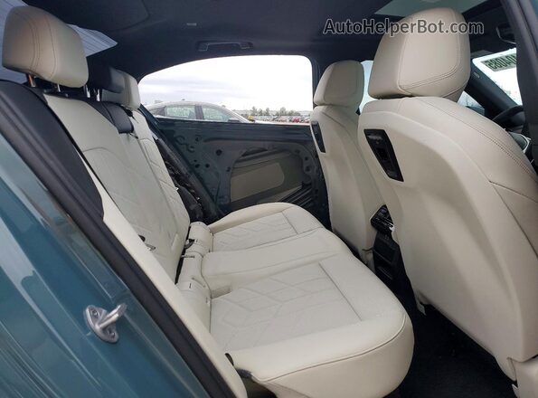 WBA43FJ02TCV98957 2026 BMW 5 SERIES Gray Вид задніх сидінь