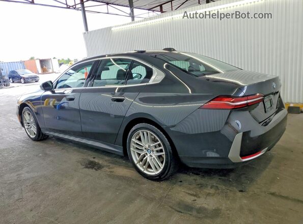 WBA43FJ07SCU64329 2025 BMW 5 SERIES Gray Հետևի ձախ