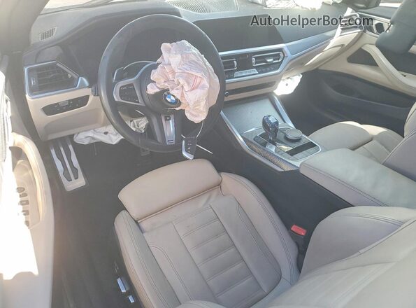 WBA53AT07PCL15110 2023 BMW M4 Белый Вид панели приборов