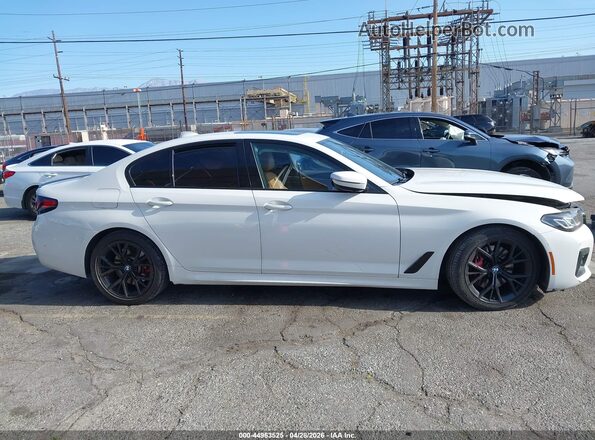 WBA53BH07PWY09321 2023 BMW 5 SERIES White Панорамний вид салону 360°