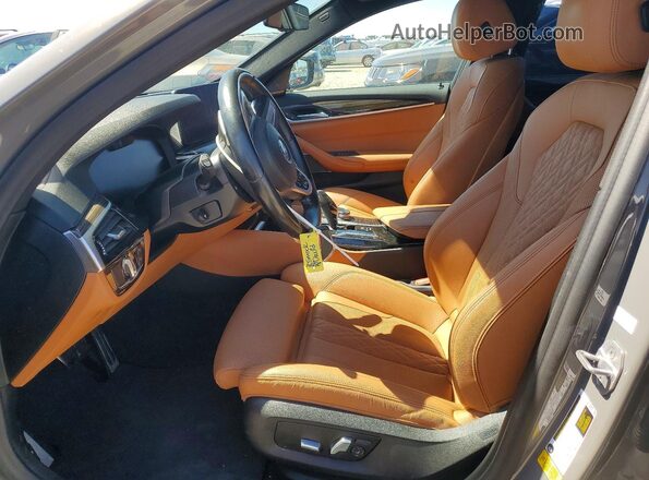 WBA53BH08MCG64113 2021 BMW 5 SERIES Gray წინა სალონის ხედი