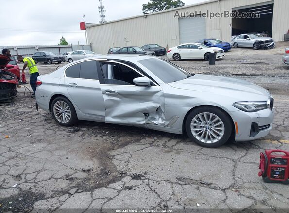 WBA53BH08MWW97463 2021 BMW 5 SERIES Silver Вид спереду
