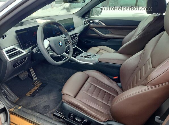 WBA53DB01TCW39733 2026 BMW 4 SERIES Black Front interior view