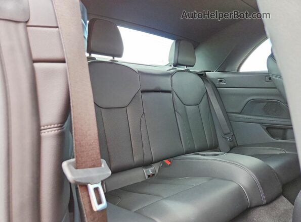 WBA53DB04SCU58642 2025 BMW 4 SERIES Black Widok tylnych siedzeń