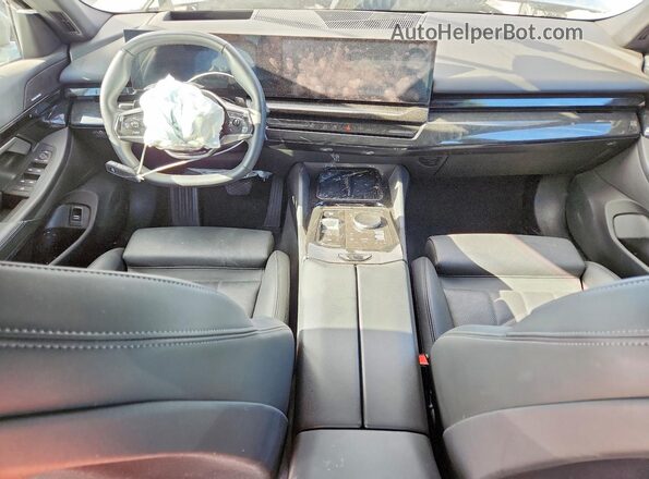 WBA53FJ00RCS45551 2024 BMW 5 SERIES Silver Вид панелі приладів