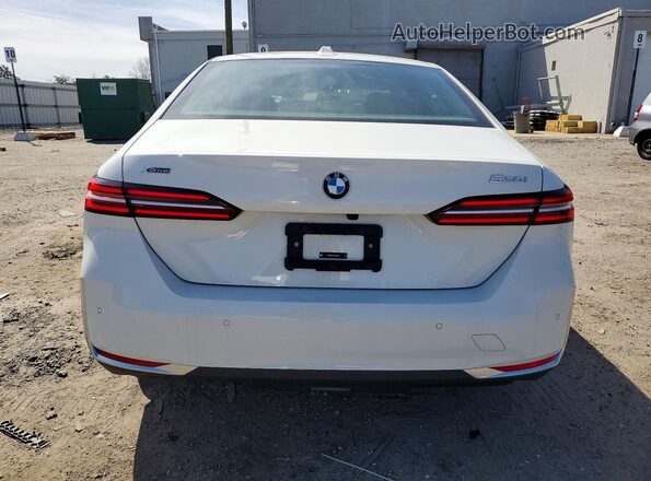 WBA53FJ00TCV83104 2026 BMW 5 SERIES White Հետևի տեսք