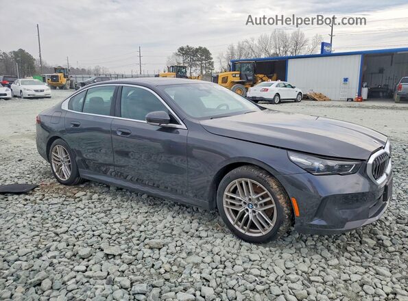 WBA53FJ02RCS49214 2024 BMW 5 SERIES Gray წინა მარჯვენა