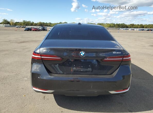 WBA53FJ05SCU20298 2025 BMW 5 SERIES Black უკანა ხედი