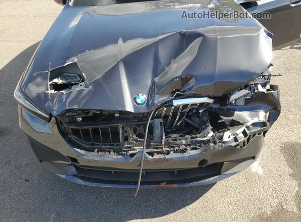 WBA53FJ05SCU20298 2025 BMW 5 SERIES Black უკანა სალონის ხედი