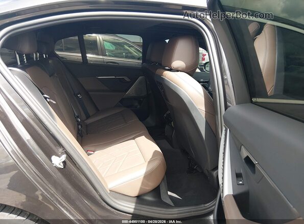 WBA53FJ09SCT25730 2025 BMW 5 SERIES Black Vista de la etiqueta del VIN