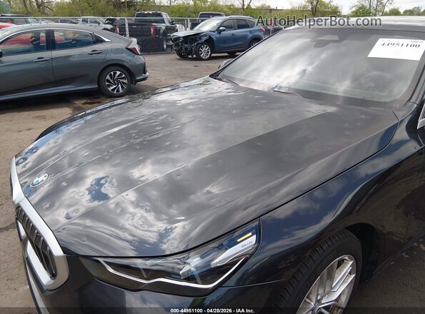 WBA53FJ09SCT25730 2025 BMW 5 SERIES Black Vista frontal