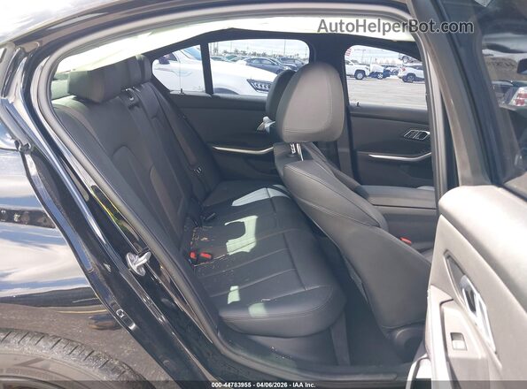 WBA5R1C53KFH23270 2019 BMW 3 SERIES Black Widok naklejki z numerem VIN