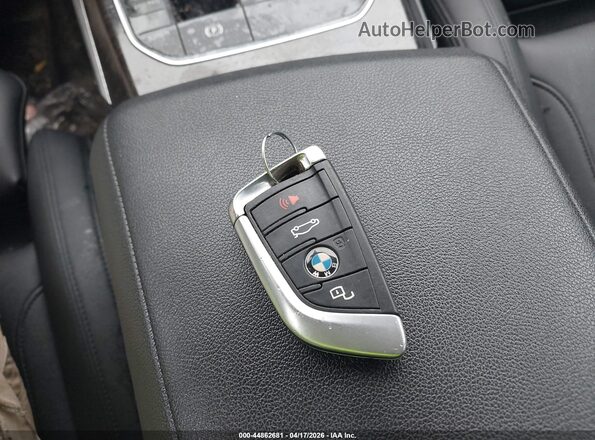 WBA5R7C53KFH02440 2019 BMW 3 SERIES Белый Вид панели приборов