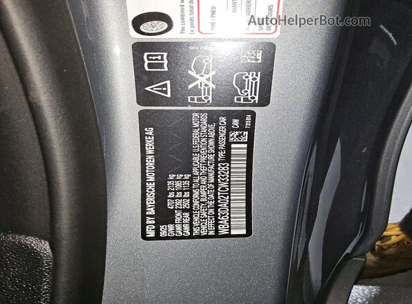 WBA63DA02TCW33283 2026 BMW 4 SERIES Gray VIN კოდის სტიკერის ხედი