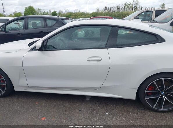 WBA73AP09NCJ47597 2022 BMW 4 SERIES White Widok wnętrza 360 stopni
