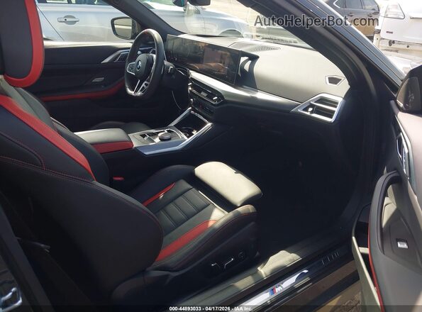 WBA73DB04SCU37993 2025 BMW M4 Gray Вид салону спереду