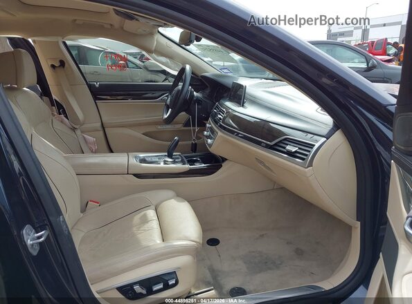 WBA7E2C56GG546822 2016 BMW 7 SERIES Синий Вид салона спереди