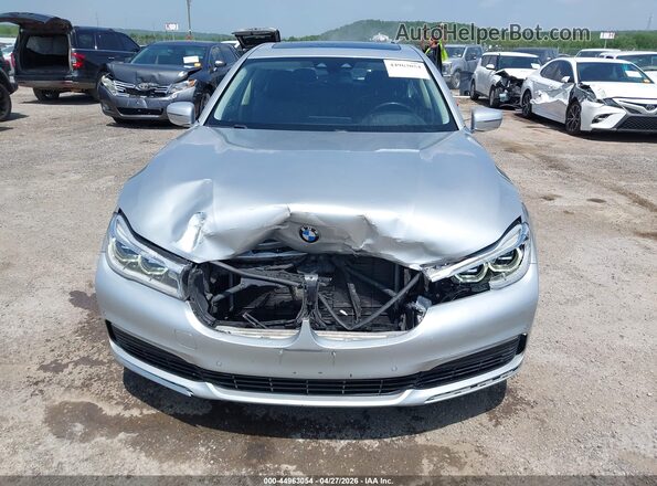 WBA7F0C50KGM25875 2019 BMW 7 SERIES Silver Rear interior view
