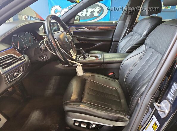 WBA7F2C58HG422064 2017 BMW 7 SERIES Blue Vista interior delantera