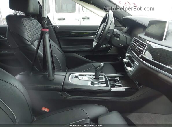 WBA7T4C01NCH09857 2022 BMW 7 SERIES Black Front interior view