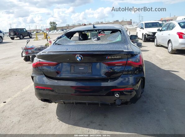 WBA83AP02NCH84788 2022 BMW M4 Black 