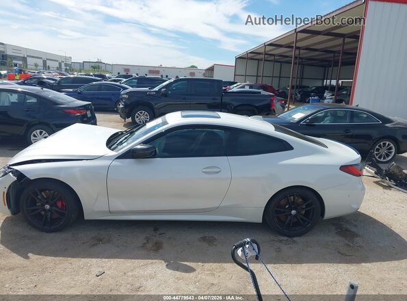 WBA83AP07PCL39298 2023 BMW M4 Белый Вид задней части салона