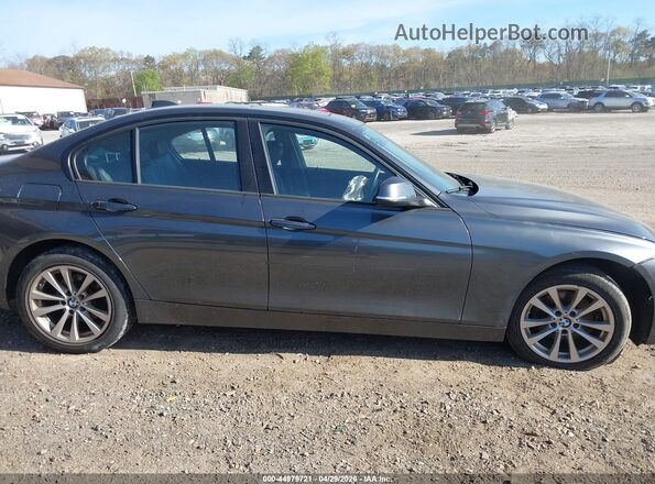 WBA8A3C51JK763804 2018 BMW 3 SERIES Gray Вид задньої частини салону