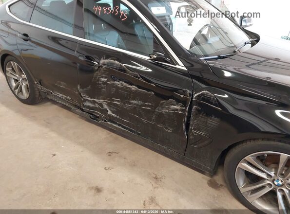 WBA8Z9C54JB219969 2018 BMW 3 SERIES Black Вид спереду