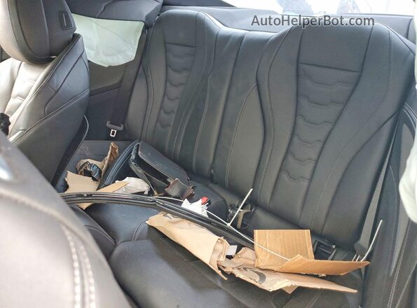 WBABC4C00MCF56526 2021 BMW M8 Black Հետևի նստատեղերի տեսք