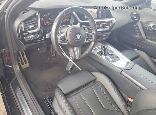 WBAHF3C01NWX43475 2022 BMW Z4 Black Vista del salpicadero