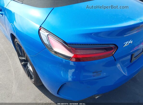 WBAHF3C08LWW57075 2020 BMW Z4 Blue Front view