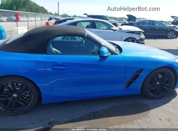 WBAHF3C08LWW57075 2020 BMW Z4 Blue Rear interior view