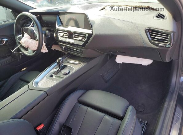 WBAHF9C08MWX27792 2021 BMW Z4 Black წინა პანელის ხედი