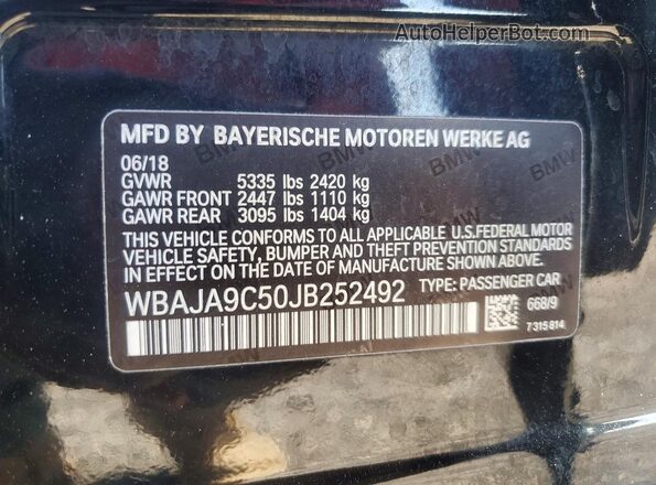 WBAJA9C50JB252492 2018 BMW 5 SERIES Black Widok komory silnika