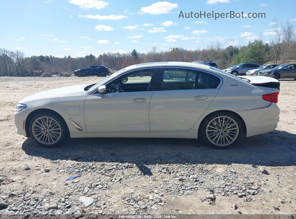 WBAJB1C58JB374743 2018 BMW 5 SERIES White Панорамний вид салону 360°