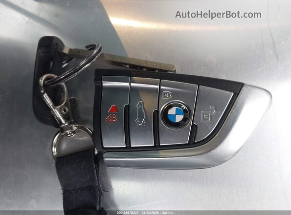 WBAJB9C50JB287272 2018 BMW 7 SERIES Silver Widok deski rozdzielczej
