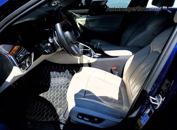 WBAJB9C59JB036458 2018 BMW M5 Blue წინა სალონის ხედი