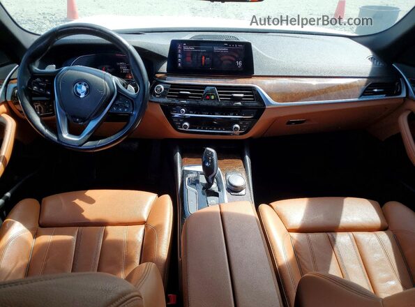 WBAJS1C03LCE49515 2020 BMW 5 SERIES White Widok deski rozdzielczej