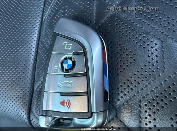 WBSAE0C07PCL08883 2023 BMW M8 Оранжевый Вид панели приборов