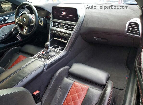 WBSDZ0C08PCL13480 2023 BMW M8 Black Вид панелі приладів