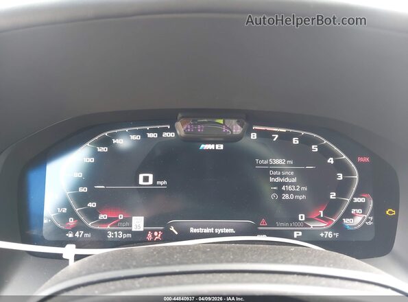 WBSGV0C06RCR25429 2024 BMW M8 Purple Вид задніх сидінь