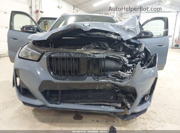 WBX13EF01R5X92758 2024 BMW X1 Gray Widok z przodu