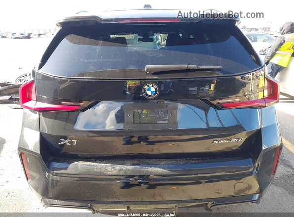 WBX73EF05R5Z08795 2024 BMW X1 Black 