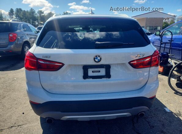 WBXHT3C30J5K20618 2018 BMW X1 White Rear view