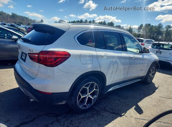 WBXHT3C30J5K20618 2018 BMW X1 White Rear right