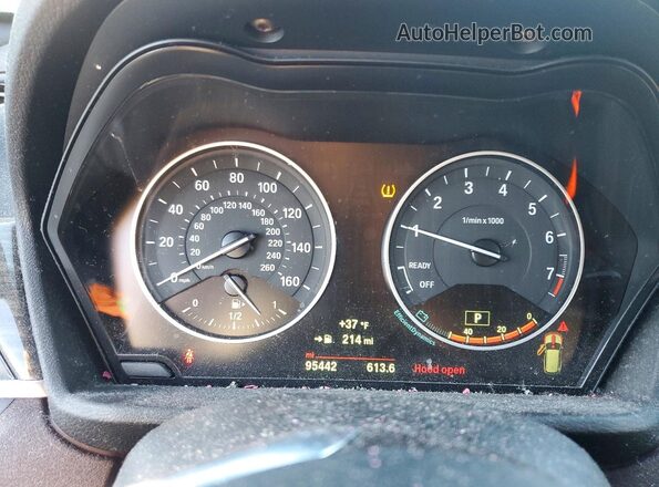 WBXHT3C30J5K29609 2018 BMW X1 White Вид щитка приладів